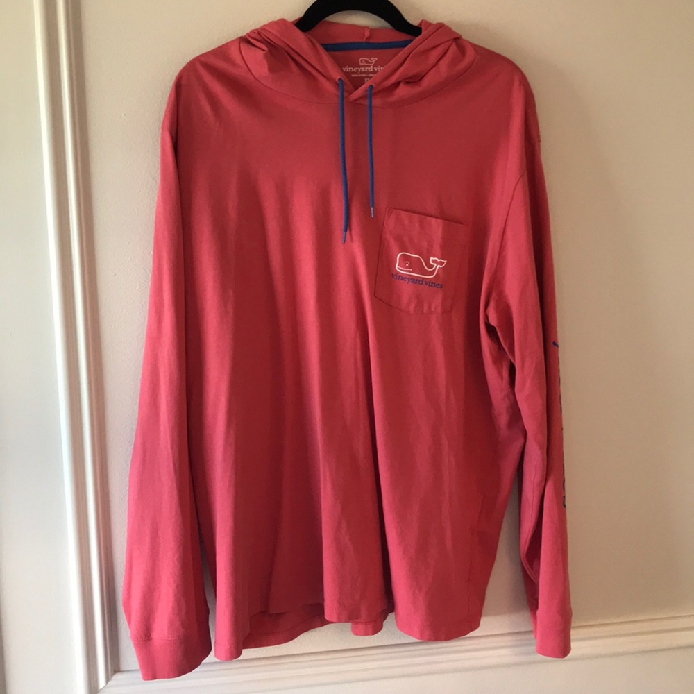 Vineyard vines sweatshirt